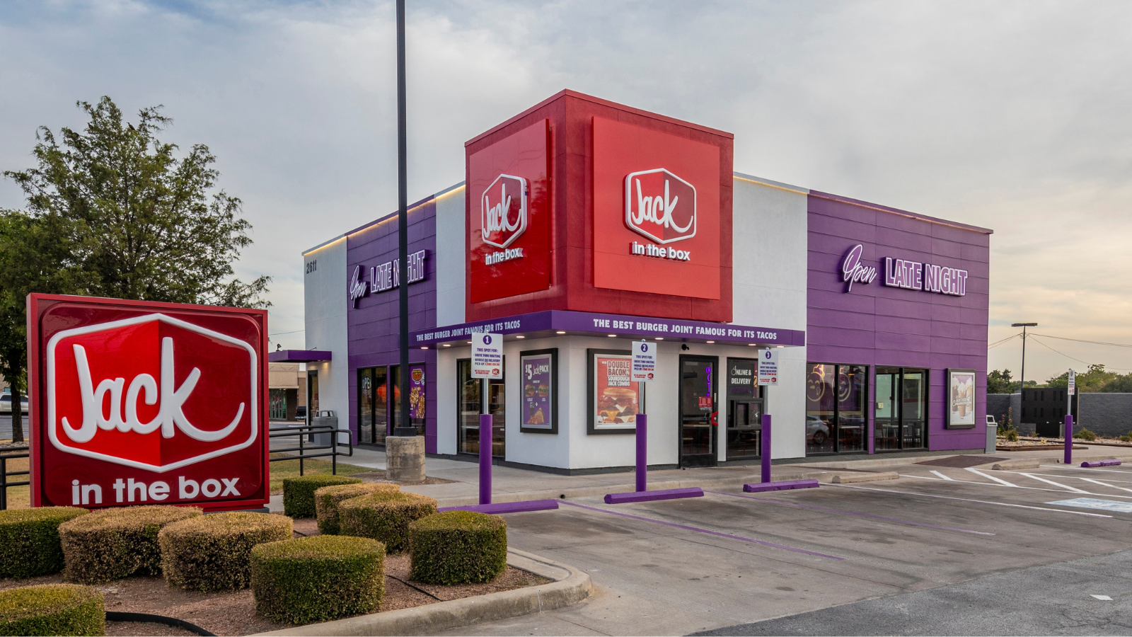 12 Best Restaurant Franchises For Sale In 2024